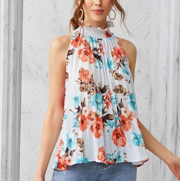 Final sale NEW 💐🌺High neck, multicolor top💐🌺 - Picture 1 of 5